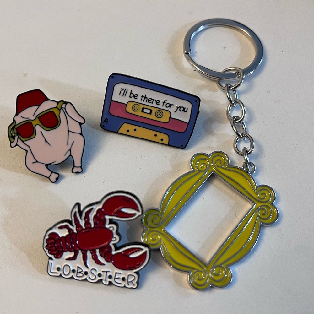 FREE Friends π¦ Monica pin - Picture 2 of 4